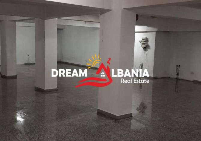 Ambjent Biznesi me qera ne Qender ne fillim te rruges se durresit ne Tirane ( 42611066)