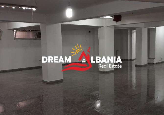 Ambjent Biznesi me qera ne Qender ne fillim te rruges se durresit ne Tirane ( 42611066)