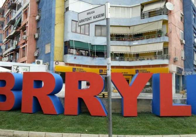 Ambient biznesi me qera 1+1 ne Tirane - 400 Euro