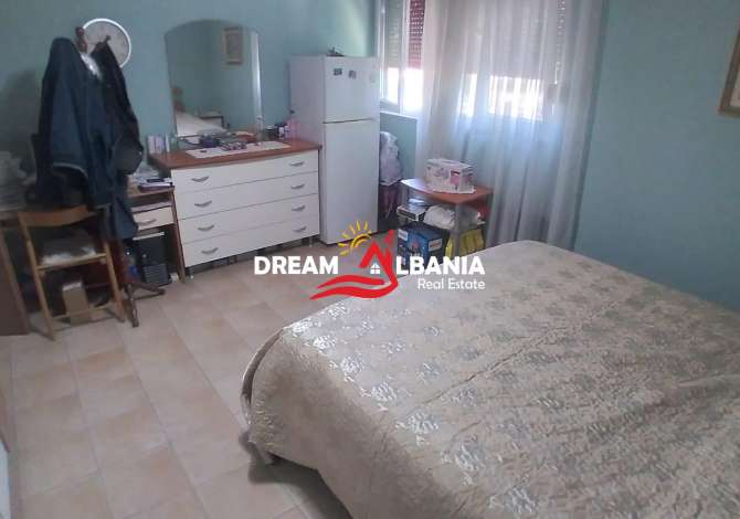 Shtepi ne shitje Apartament ne Tirane, 2+1, Mobilimi E mobiluar, Pagesa 252,000  Euro.