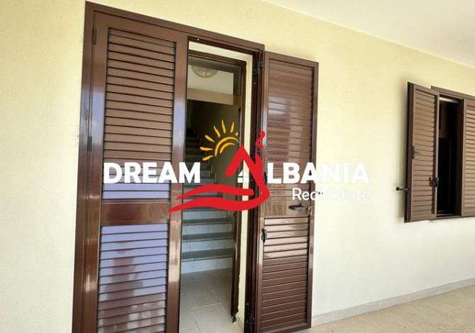 Ambiente Commerciale in Affitto 3+1 a Tirana - 800 Euro