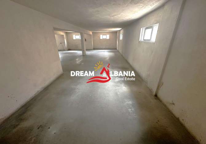 Business Property for Rent 4+1 in Tirana - 750 Euro