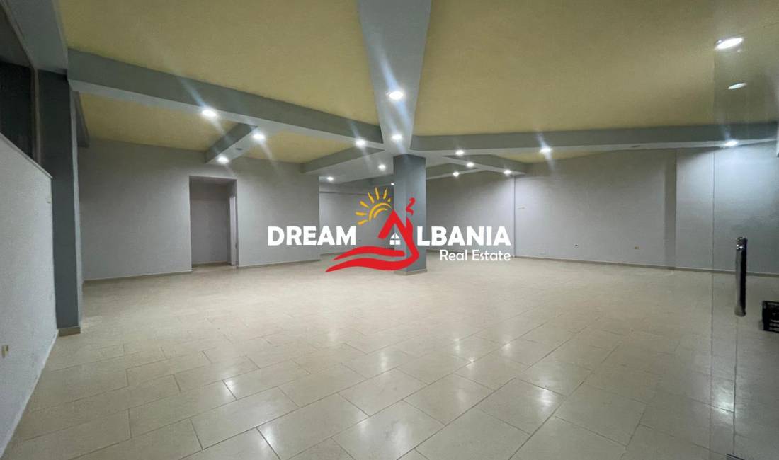 Ambjent biznesi me qera ne fresk ID ( 4271959 )