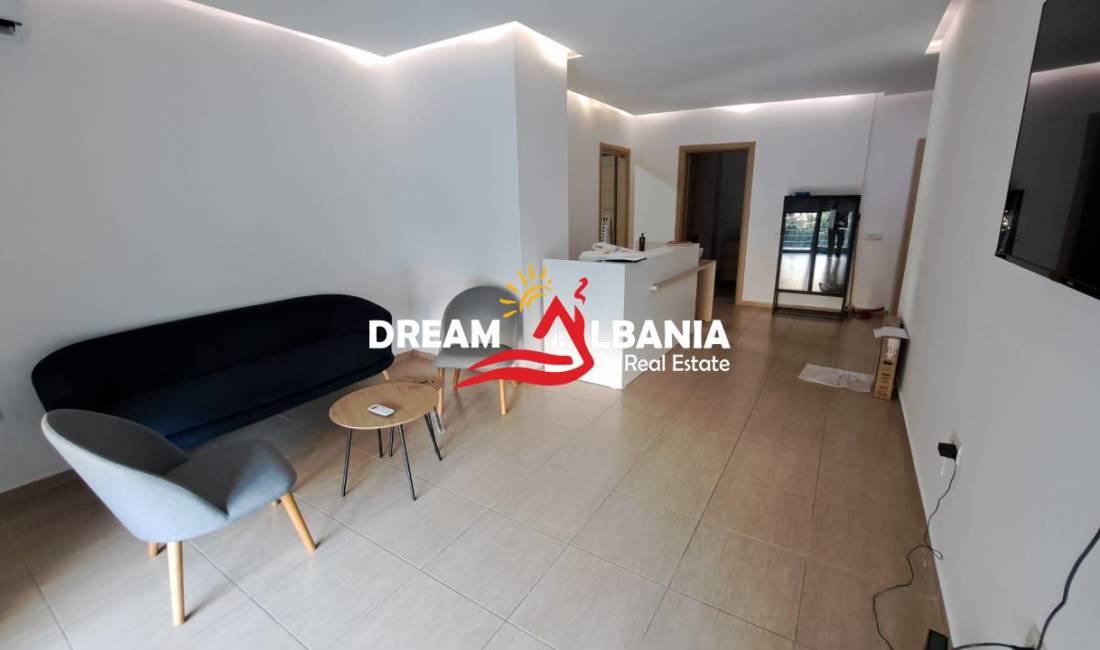 Ambjent biznesi ne shitje ne Rrugen Don Bosko, ne afersi te Vizion+, ne Tirane (ID 4131391)