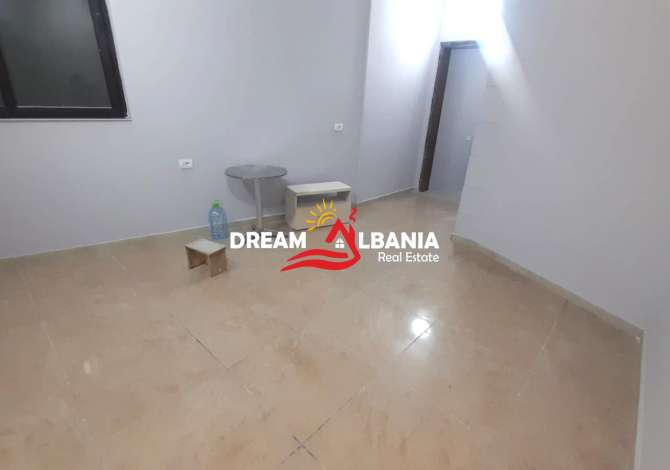 Ambient biznesi me qera 3+1 ne Tirane - 350 Euro