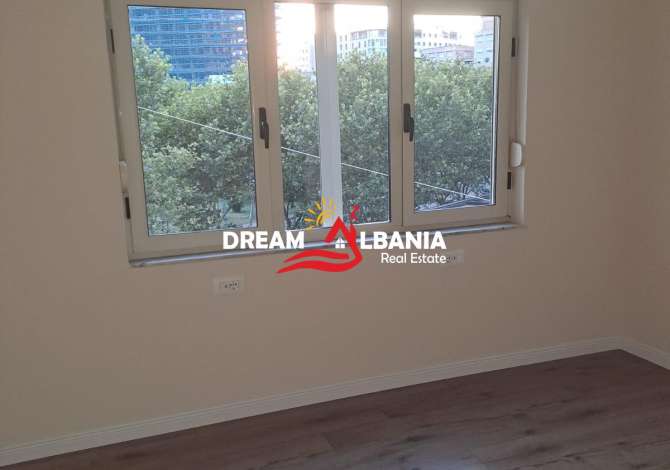 Business Property for Rent 3+1 in Tirana - 900 Euro