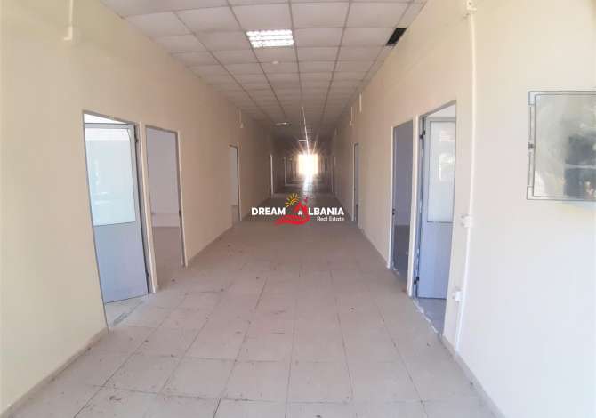 Magazina  dhe  Zyra me qera ne Autostraden Tirane-Durres prane Gega Oil ne Tirane ( ID 4281041 ) 