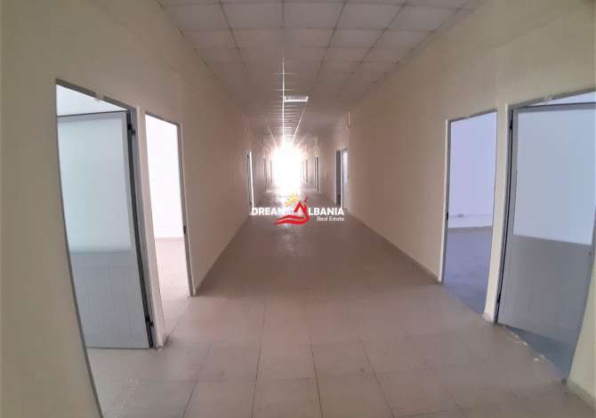 Magazina  dhe  Zyra me qera ne Autostraden Tirane-Durres prane Gega Oil ne Tirane ( ID 4281041 ) 