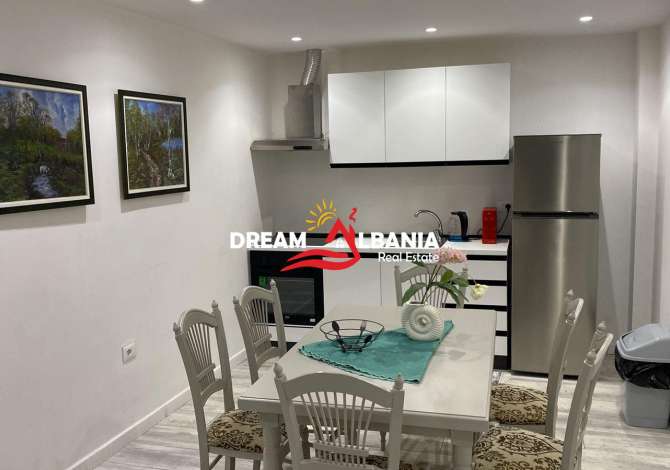 Shtepi me qera Apartament ne Tirane, 2+1, Mobilimi E mobiluar, Pagesa 1,200  Euro.