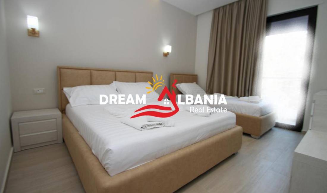 Hotel ne Shitje Buze Detit, ne Rradhime (ID 4151095)