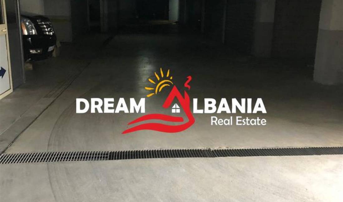 Shitet garazh prane Delijorgjit (ID 4181094)