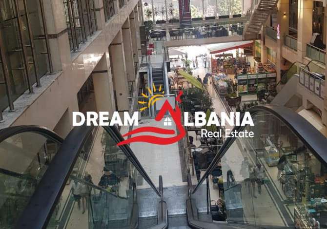 Ambiente Commerciale in Vendita 1+1 a Tirana - 70,000 Euro