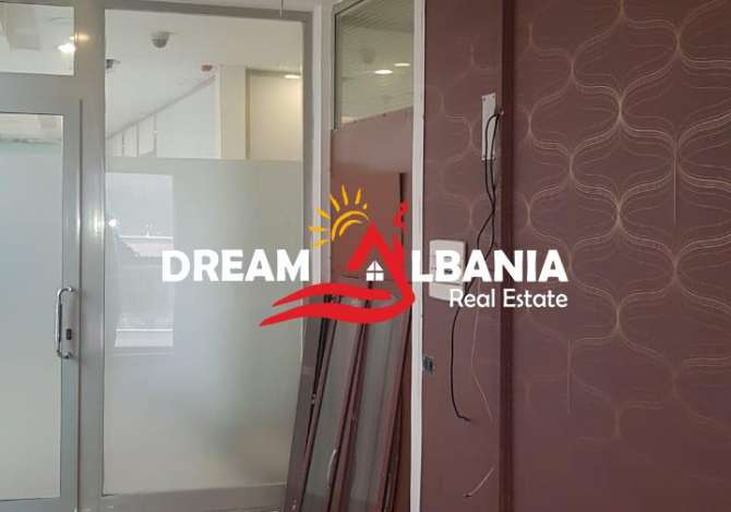 Shitet ambjent biznesi ne rrugen e Barrikadave, tek Galeria, Tirane ID (4161085)