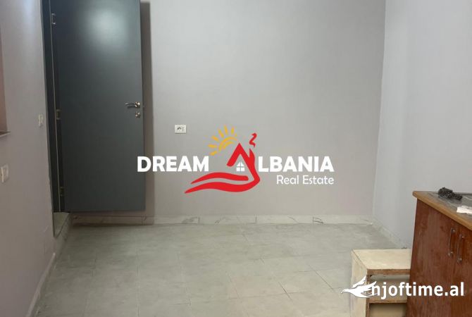 Business Property for Rent 3+1 in Tirana - 280 Euro