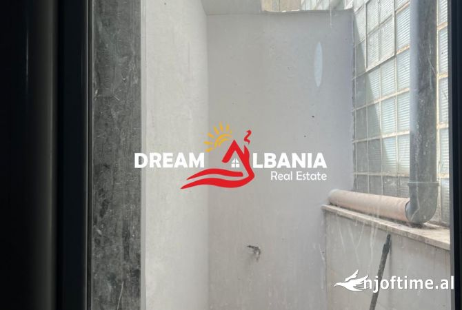 Ambjent per zyra me qera tek Selvia (ID 42611094)