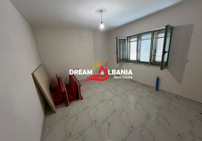 Private house for rent in Tirana 7+1, Emty