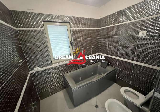 Private house for rent in Tirana 7+1, Emty