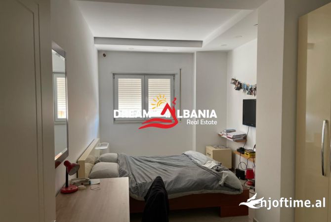 Shtepi me qera Apartament ne Tirane, 2+1, Mobilimi E mobiluar, Pagesa 650  Euro.