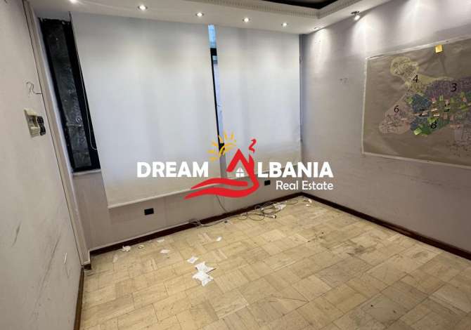 Ambient biznesi me qera 3+1 ne Tirane - 1,000 Euro
