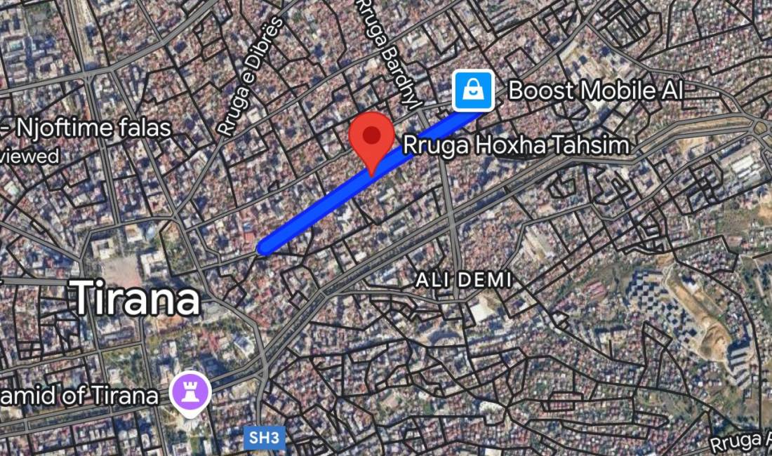 Dyqan me qera ne Rr.Hoxha Tahsim, prane Karburant Bolv Oil,Tirane (42711012)