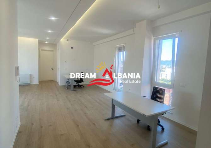 Zyre me qera prane 9-katesheve (ID 42611165)