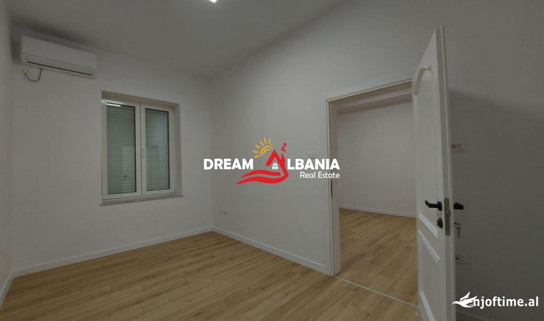 Jepet me qera ambient zyre 3+1 tek Shallvaret, prane Gjykates se Larte (ID 4261806)