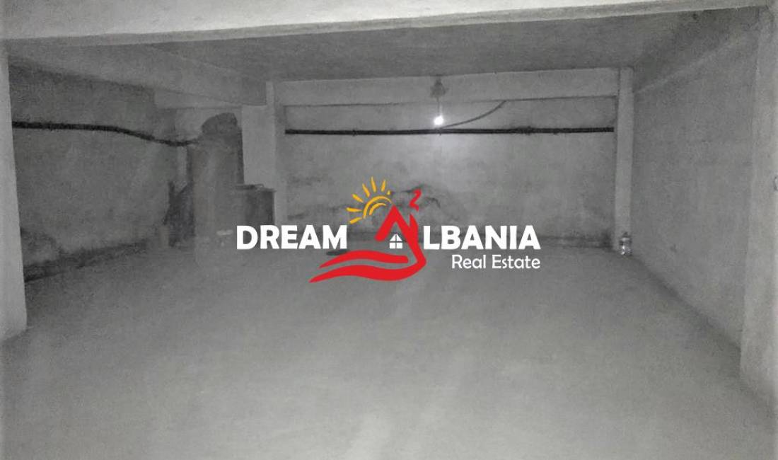 Garazhe ne Shitje ne Komunen e Parisit prane rruges Medar Shtylla (ID 4181020)