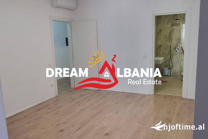 Business Property for Rent 3+1 in Tirana - 1,500 Euro