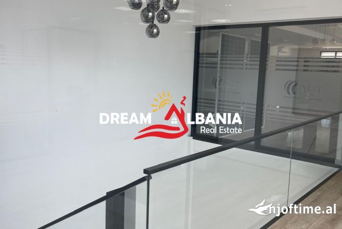 Jepet me qera ambient zyrash 200 m2 dhe 3 poste parkimi ne Mezez, prane Top Channel (ID 42611168)