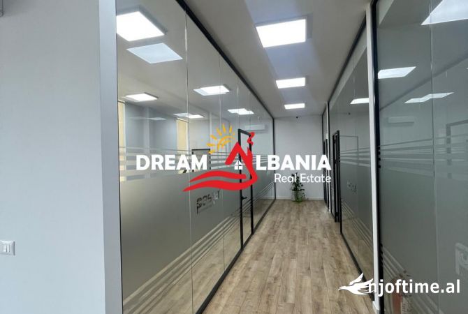 Jepet me qera ambient zyrash 200 m2 dhe 3 poste parkimi ne Mezez, prane Top Channel (ID 42611168)