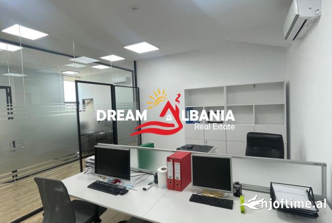 Ambient biznesi me qera 3+1 ne Tirane - 1,150 Euro