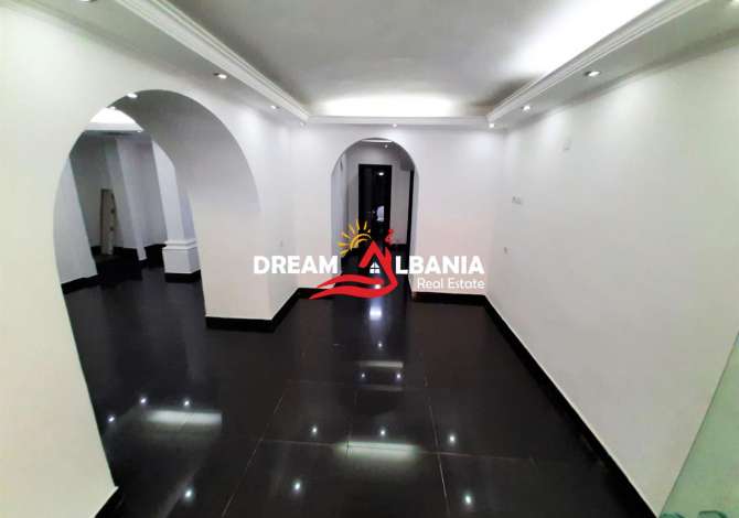 Business Property for Rent 1+1 in Tirana - 550 Euro