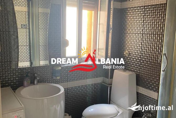 Shtepi ne shitje Apartament ne Tirane, 2+1, Mobilimi E mobiluar, Pagesa 170,000  Euro.