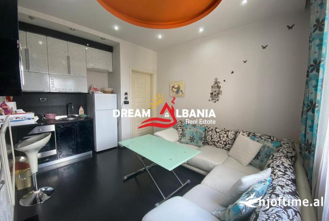 Shtepi ne shitje Apartament ne Tirane, 2+1, Mobilimi E mobiluar, Pagesa 170,000  Euro.