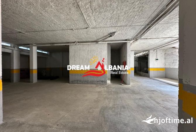 Business Property in Sale 4+1 in Tirana - 700,000 Euro