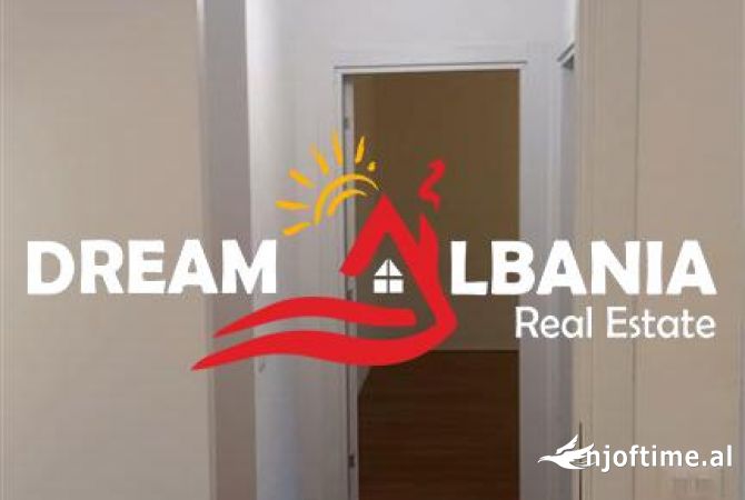 Jepet ambjent biznesi me qera tek Farmacia 10 (ID 42214989)