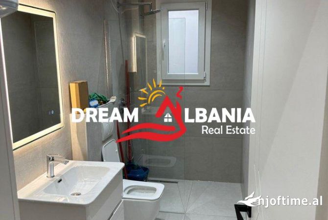 Jepet me Qera Apartament ne zonen e Bllokut (ID 42611113)