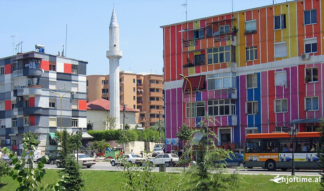 Garazh ne shitje tek Xhamia e Tabakeve (ID 4181097)