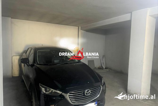 Business Property in Sale 4+1 in Tirana - 38,000 Euro