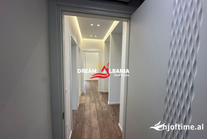 Jepet zyre 3+1+2 me qera tek 21 Dhjetori (ID 4261716)