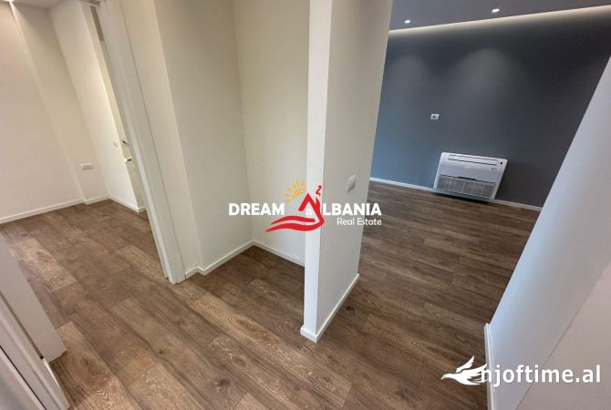 Shtepi ne shitje Apartament ne Tirane, 3+1, Mobilimi Bosh, pa mobiluar, Pagesa 310,000  Euro.