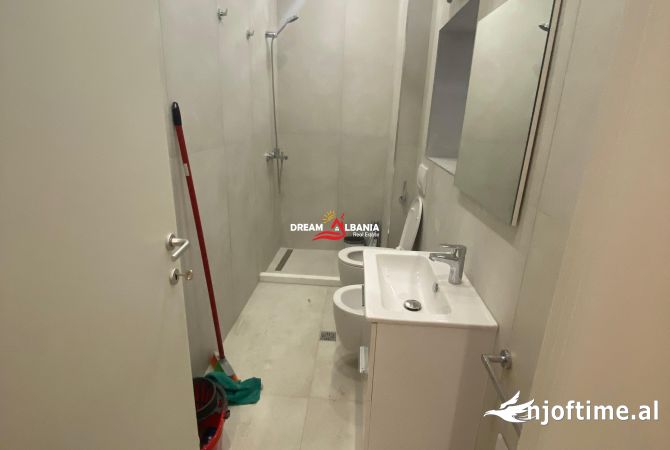 Jepet ambjent me qera tek rruga e Kavajes, Tirane (ID 42611180)