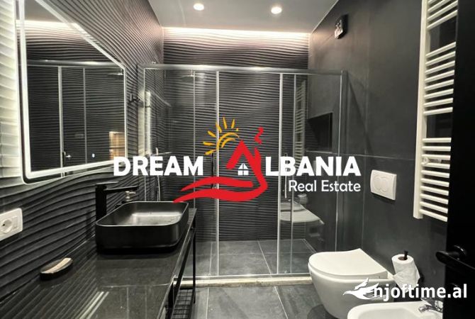 Shtepi me qera Apartament ne Tirane, 2+1, Mobilimi E mobiluar, Pagesa 1,350  Euro.