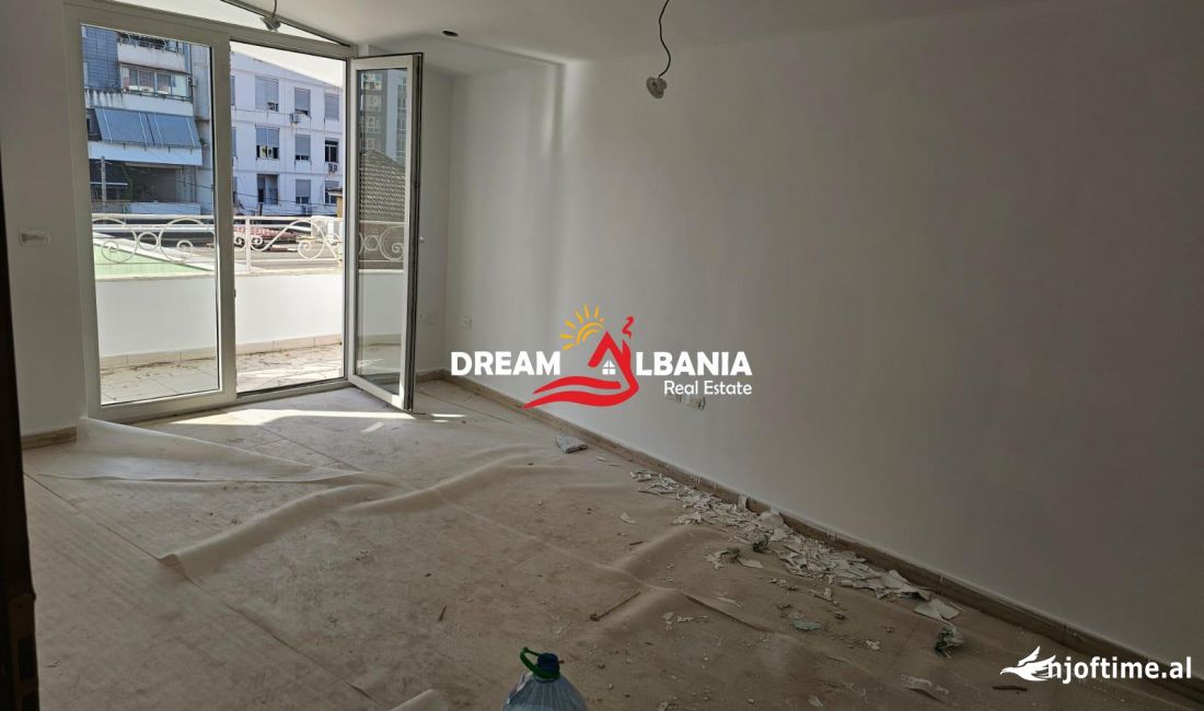 Jepet me qera Vile 3 kateshe prane Shkolles Partizani , Tirane (ID 4251344)