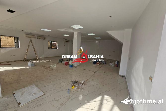 Jepet me qera Vile 3 kateshe prane Shkolles Partizani , Tirane (ID 4251344)