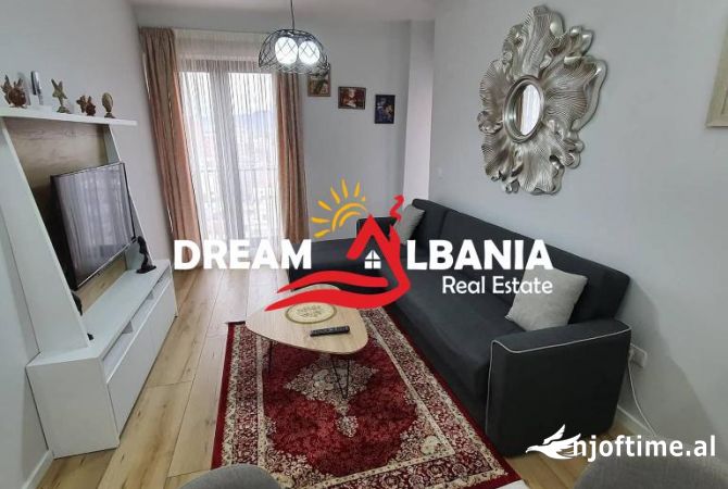 Shitet Apartament i pershtatur Hotel ne Qender te Tiranes, rruga e Kavajes (ID 4101872)