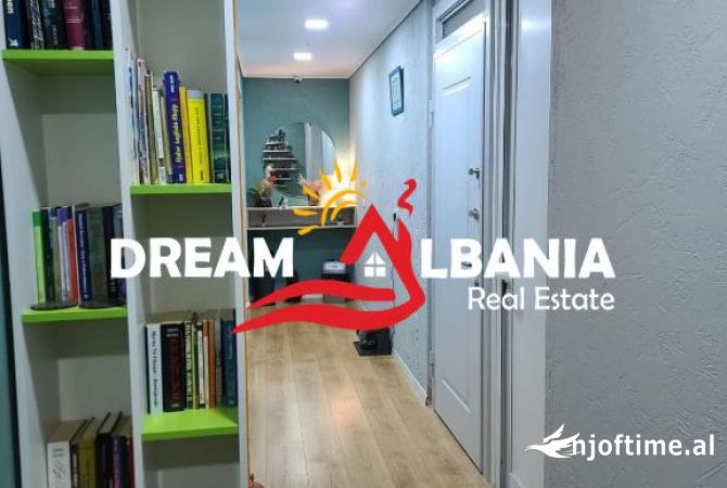 Shitet Apartament i pershtatur Hotel ne Qender te Tiranes, rruga e Kavajes (ID 4101872)