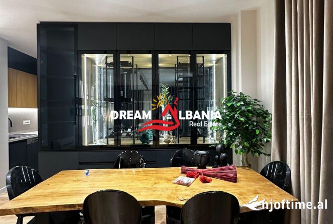 Jepet me qera apartament luksoz 2+1+Post parkimi tek Kodra e Diellit (ID 42215042)