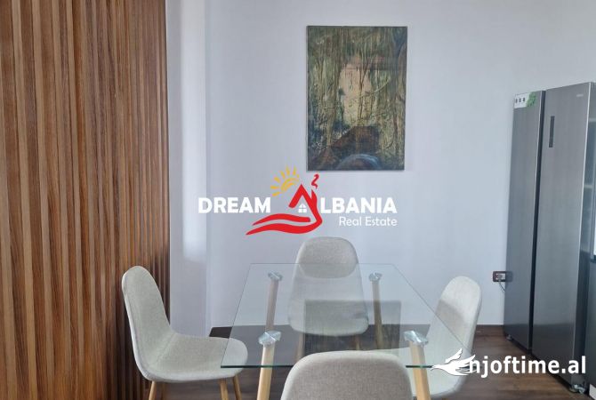 Shtepi ne shitje Apartament ne Tirane, 2+1, Mobilimi E mobiluar, Pagesa 192,000  Euro.