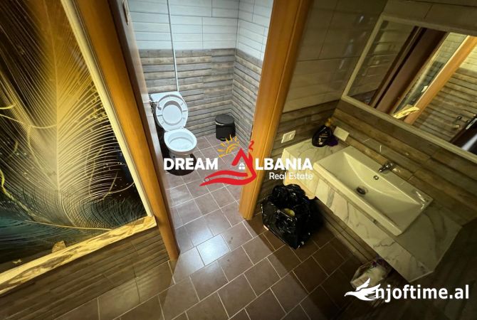 Lounge-Bar me qera Ne Fresk, prane Kompleksit “Lugano” ne Tirane (ID 42711026)